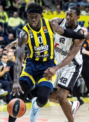 Fenerbahce supera a la Virtus Bolonia tras intensificar su defensa, 88-75