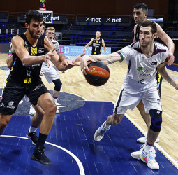 Huertas, Fitipaldo y Shermadini afianzan al Leonovo Tenerife a la 3ª plaza (79-61)