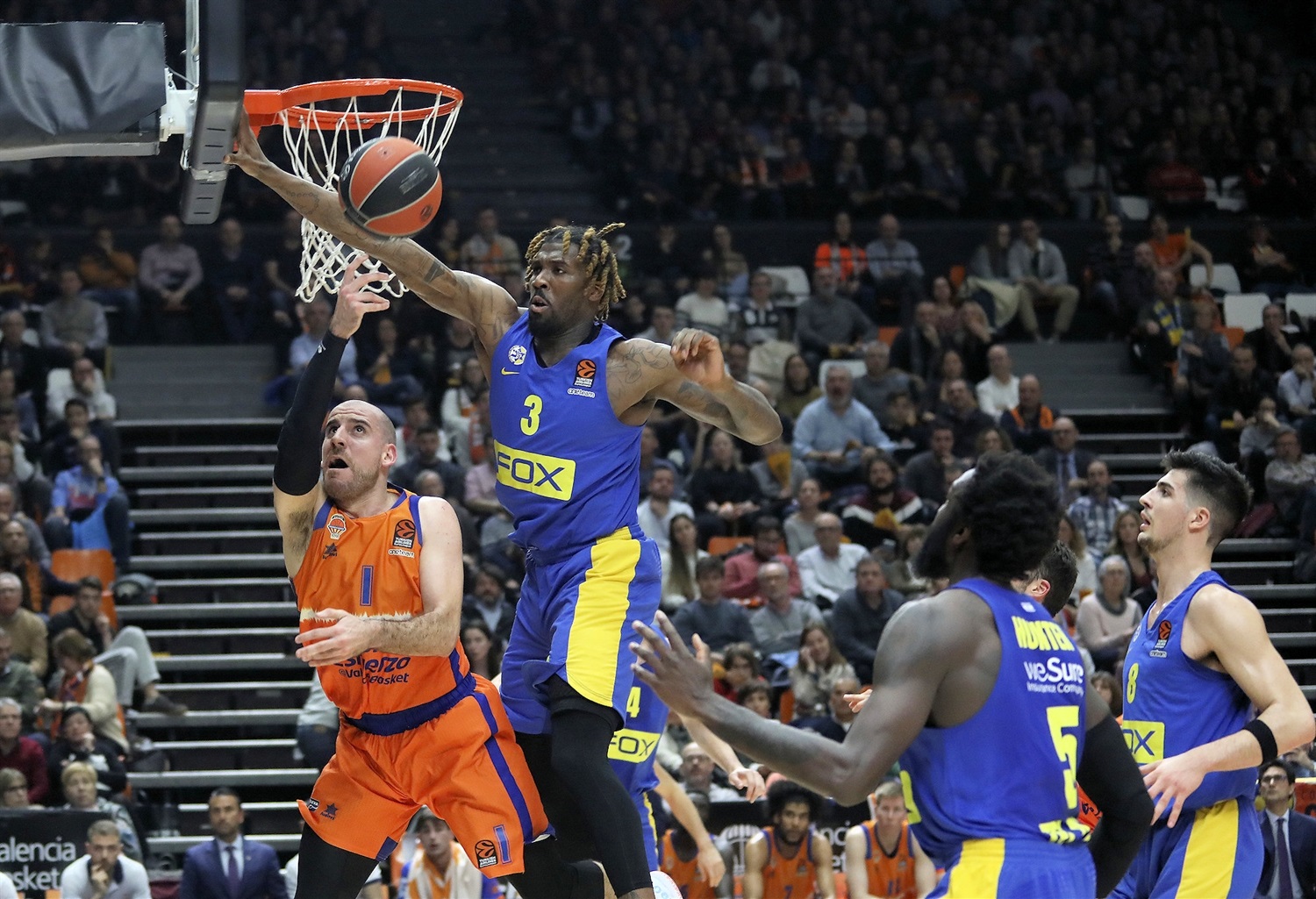 El Valencia pelea sin premio ante el Maccabi (82-85)
