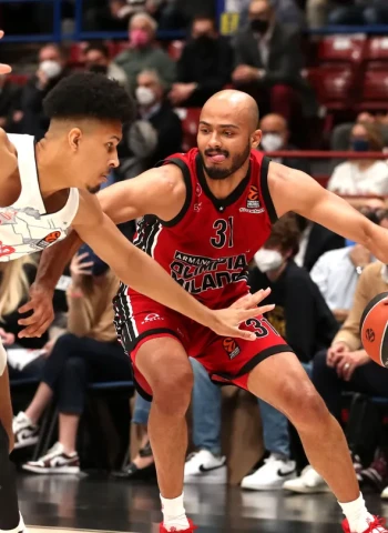 El Milán derrota al Bayern y se asegura la ventaja de jugar en casa (84-77)