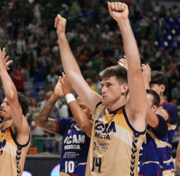 El UCAM Murcia no quiere despertar de su sueño, 79-88 [0-1]