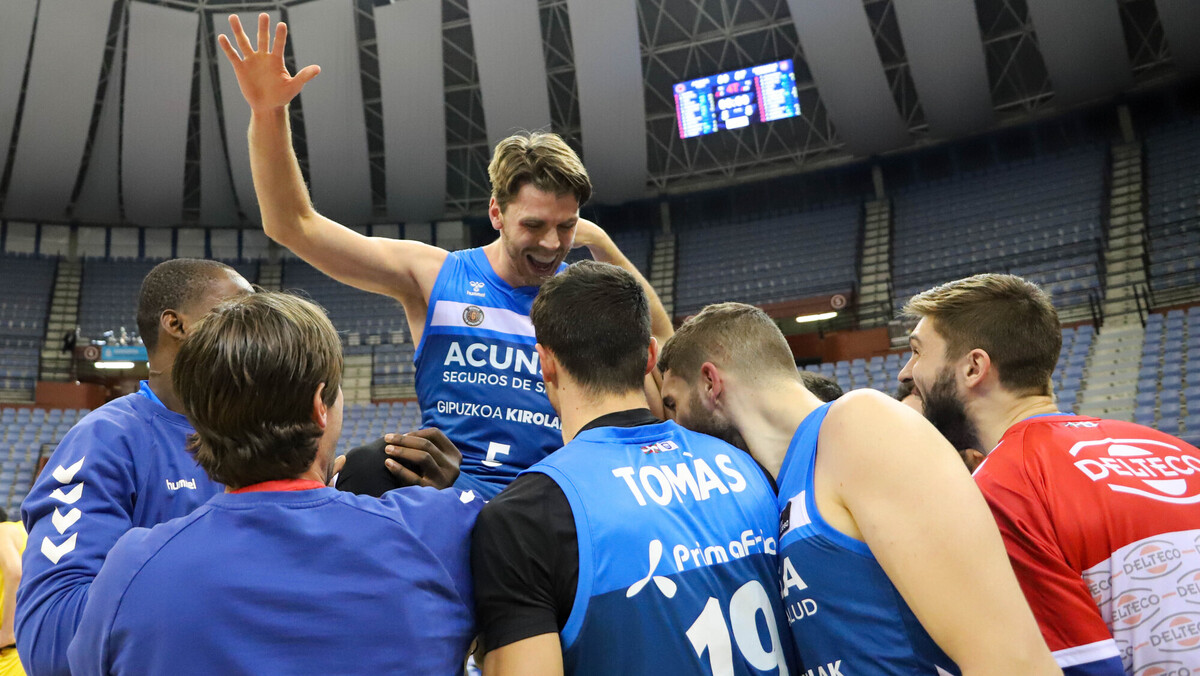 El colista tumba al Iberostar con un triple final del debutante Carlson (89-87)