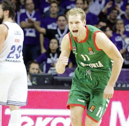 Dos triples ganadores de Blazic desarman al Real Madrid (87-91)