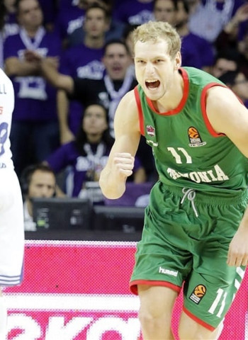 Dos triples ganadores de Blazic desarman al Real Madrid (87-91)