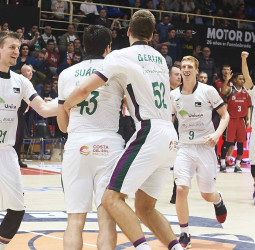 Suárez en el último momento da al Unicaja la victoria en Fuenlabrada (81-82)