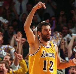Vlade Divac, el "Vittorio Gassman" de la NBA