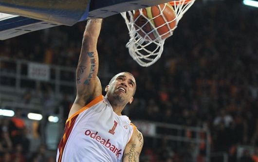 El Galatasaray renueva a Blake Schilb