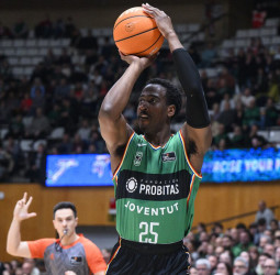 Miye Oni rescinde su contrato con el Joventut Badalona