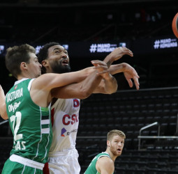 Mike James marca las diferencias ante el Zalgiris Kaunas (78-87)