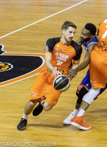Bilbao Basket llega a un acuerdo con Valentin Bigote