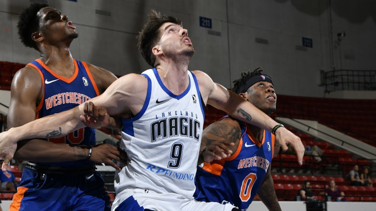 Movistar Estudiantes refuerza su juego interior con Byron Mullens