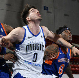 Movistar Estudiantes refuerza su juego interior con Byron Mullens