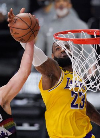 Davis y LeBron mantienen su dominio sobre los Nuggets (114-108) [3-1]