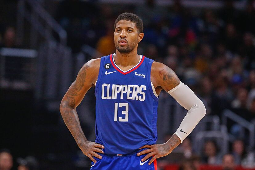 Los Lakers piensan en Paul George en caso de que LeBron no renueve