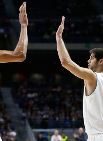 El líder sigue intratable con su décima victoria seguida en Liga (95-65)
