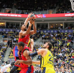 El Anadolu Efes pujará fuerte por Cory Higgins