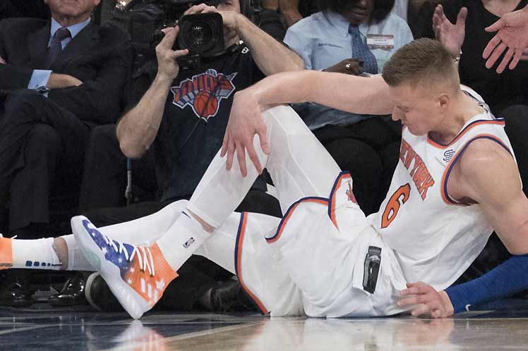 Porzingis progresa, pero aún está lejos su vuelta