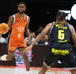 Valencia da el primer gran golpe frente a Gran Canaria (90-65,1-0)