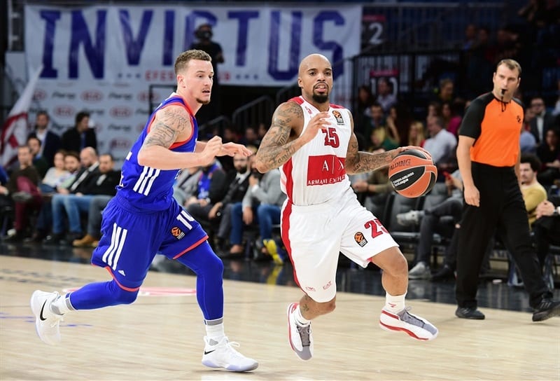 Jordan Theodore, muy cerca del Darussafaka