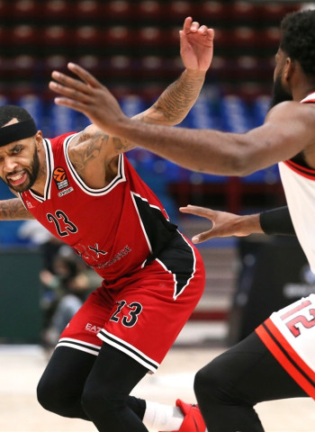 El Milán pone en juego su récord perfecto en casa contra el Olympiacos