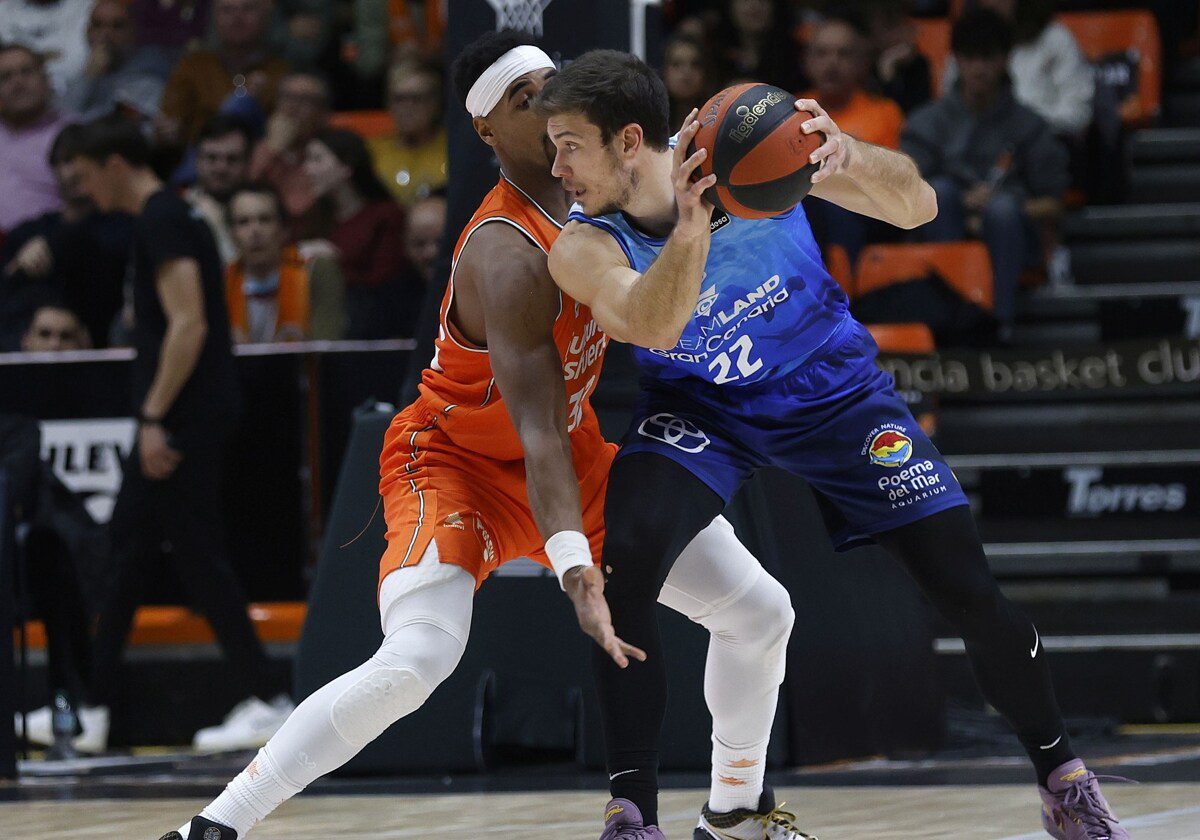 El Scafati Basket está muy atento a la situación de Ethan Happ