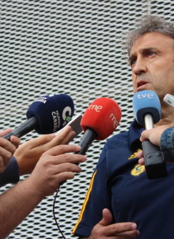 Luís Casimiro: "Tenemos que jugar fuera de casa con ese aspecto físico que nos da nuestra cancha" 