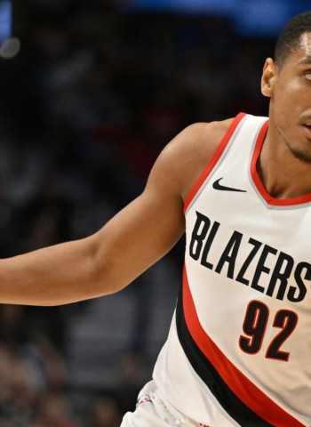 Los Angeles Clippers posan su interés en Malcolm Brogdon