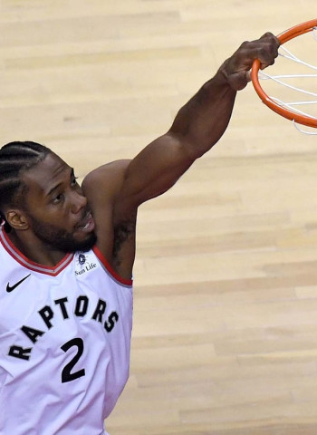 Kawhi Leonard podría renovar con los Toronto Raptors