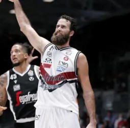 Armani Milán y Virtus Bolonia se citan en la final de la Lega