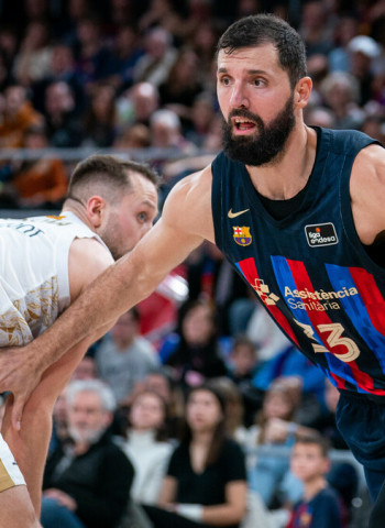 Una versión terrenal del Barça derrota a Casademont Zaragoza (68-63)