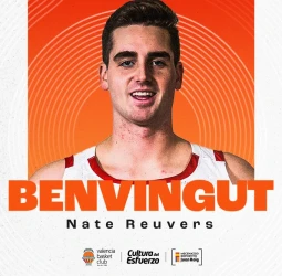 Nate Reuvers, versatilidad en el juego interior para las tres próximas temporadas