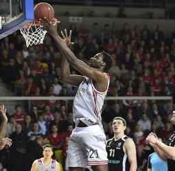 Dolomiti Trento y Strasbourg SIG se citan con la historia