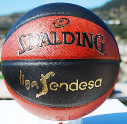 El balón de la Liga Endesa se renueva para el Playoff