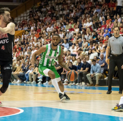 Betis araña una victoria clave en Girona con un parcial final 0-24 (79-90)