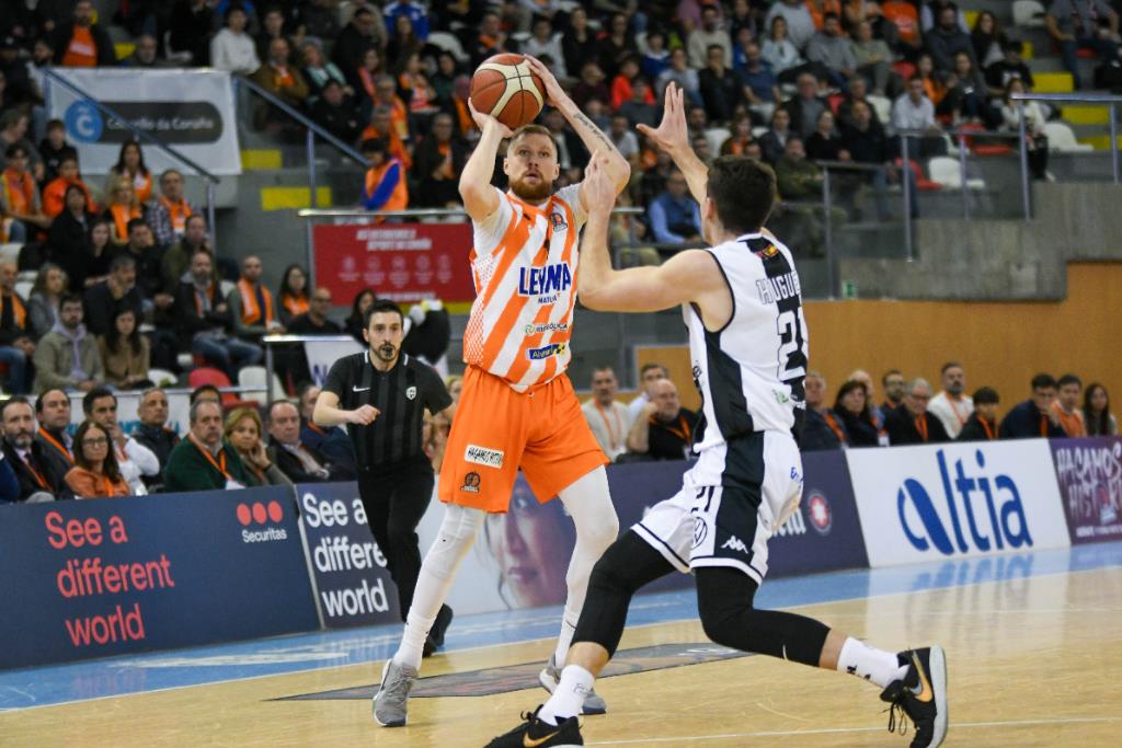 Con un ojo puesto en Burgos para optar a reinar en Riazor