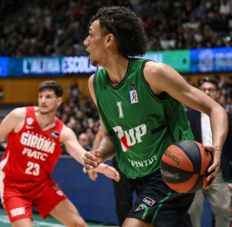 Victoria del Joventut en el debut de Miret en el Olímpic, 96-90