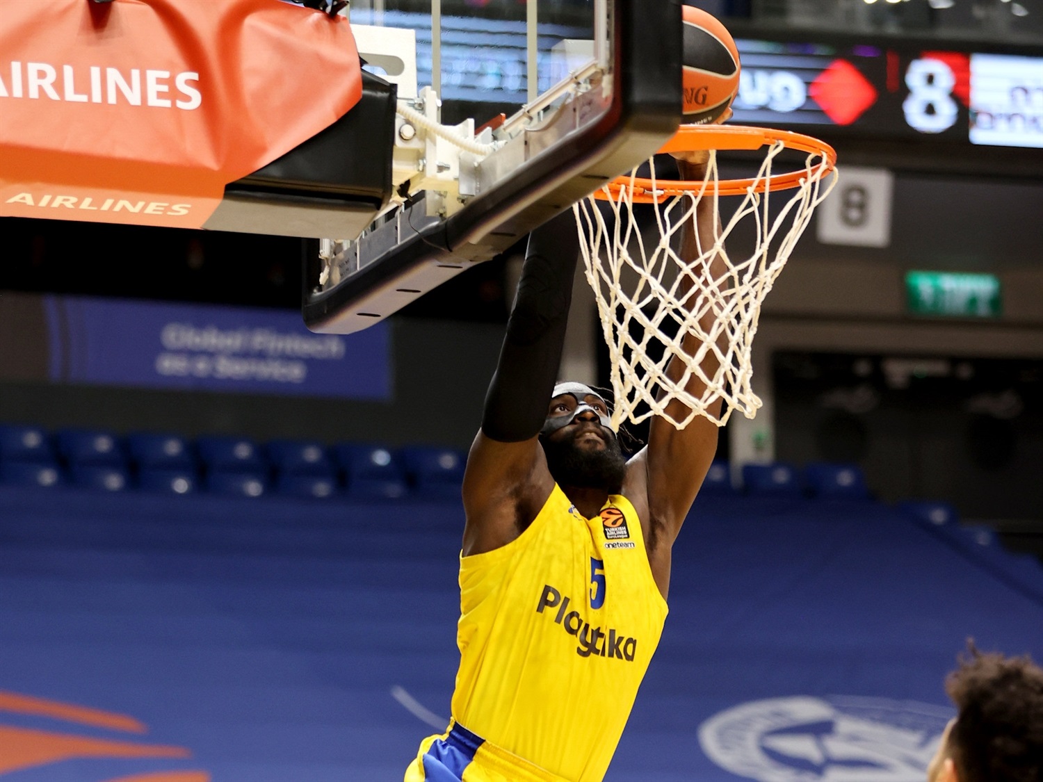 El Maccabi vuelve a la senda de la victoria a costa del Estrella Roja (81-76)