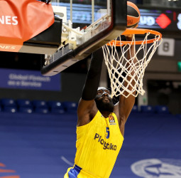 El Maccabi vuelve a la senda de la victoria a costa del Estrella Roja (81-76)