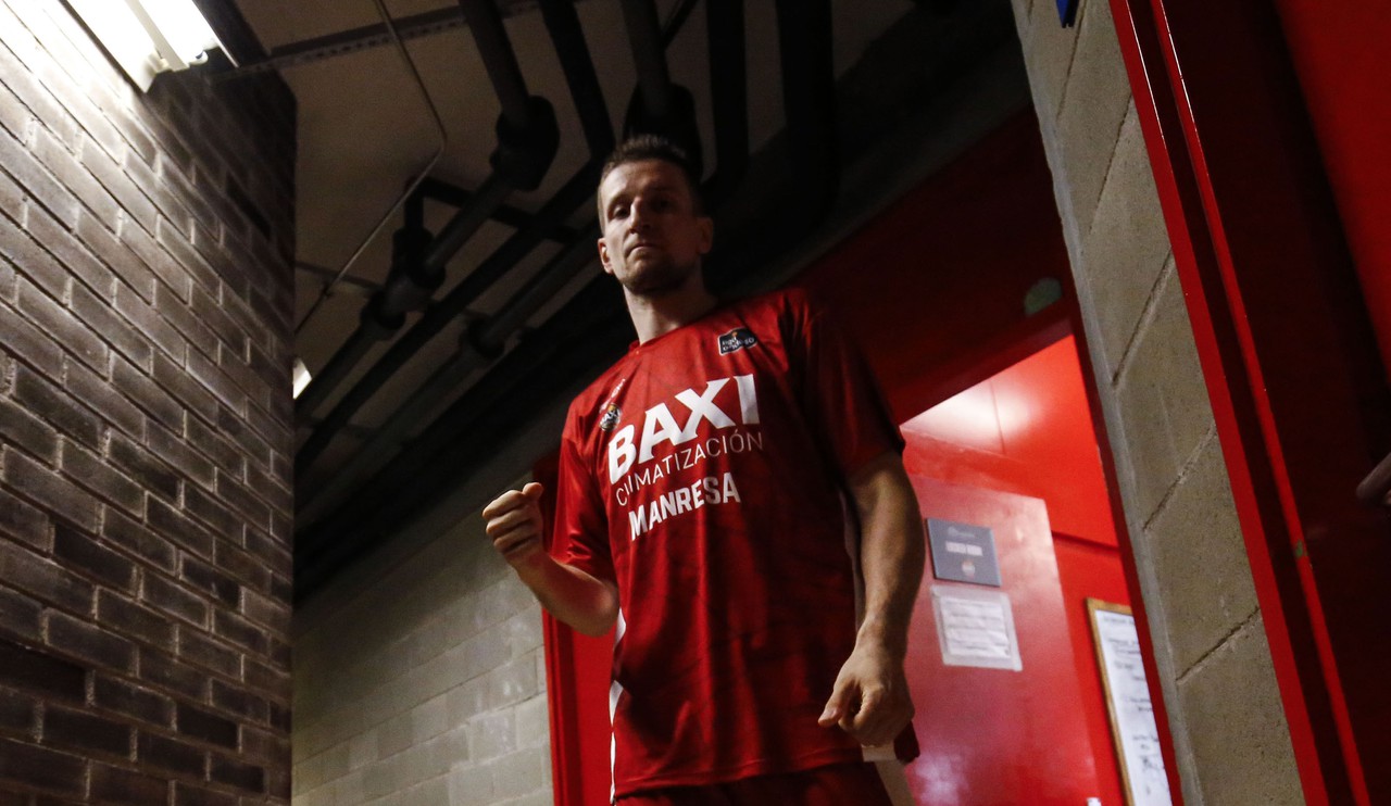 Adam Waczyński se queda en el BAXI Manresa hasta final de temporada