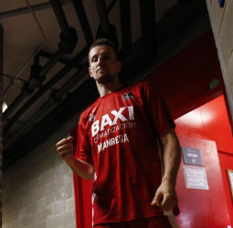 Adam Waczyński se queda en el BAXI Manresa hasta final de temporada