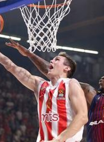 Herbalife gran Canaria negocia con el Estrella Roja por Nikola Radicevic