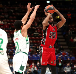 La defensa del Milán frena al Zalgiris (65-58)