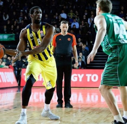 El Darussafaka Dogus va con todo por Ekpe Udoh