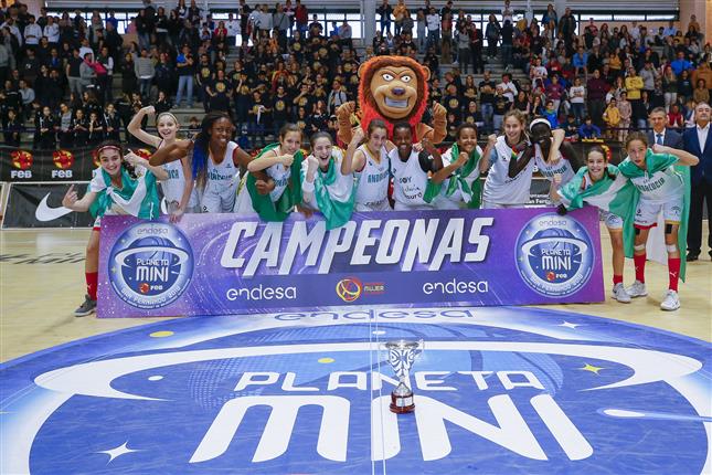 Andalucía rompe la hegemonía catalana en el Mini Femenino