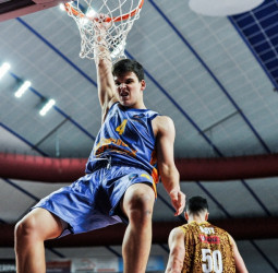 Victoria contundente en Venecia del Valencia en el retorno de Mike Tobey (67-81)