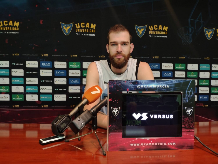 Radovic: “Hay que analizar lo que has hecho mal, lo que has hecho bien y poner la cabeza solo en Baskonia”