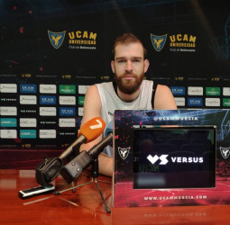 Radovic: “Hay que analizar lo que has hecho mal, lo que has hecho bien y poner la cabeza solo en Baskonia”