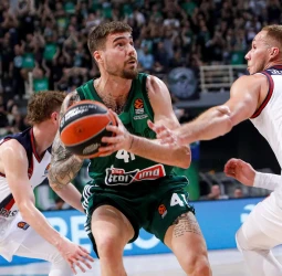 El Baskonia sucumbe en Atenas, 95-81