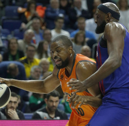 Complicada prueba para la racha taronja con la visita a la pista del líder Barça Lassa
