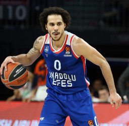 Shane Larkin, MVP del mes de noviembre en la EuroLeague